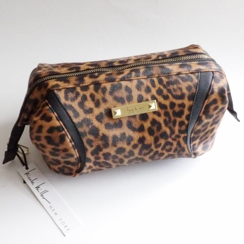Nicole Miller Animal Print Make Up Bag Great as a Travel Toiletry Bag NWT - Picture 2 of 7